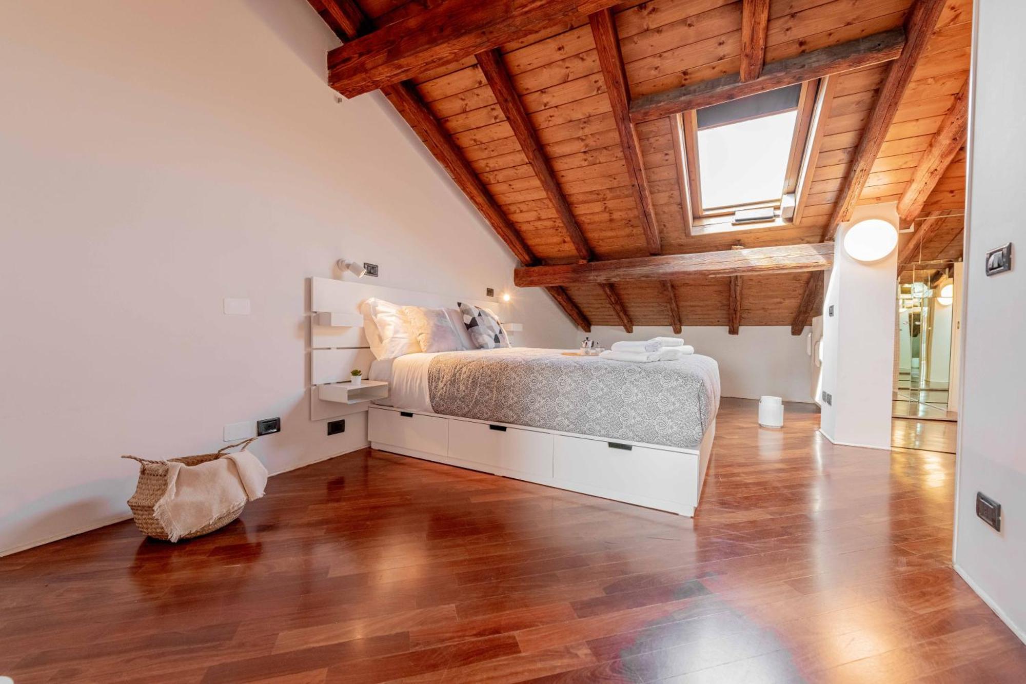 Realkasa Attico Indipendenza — Photos 1